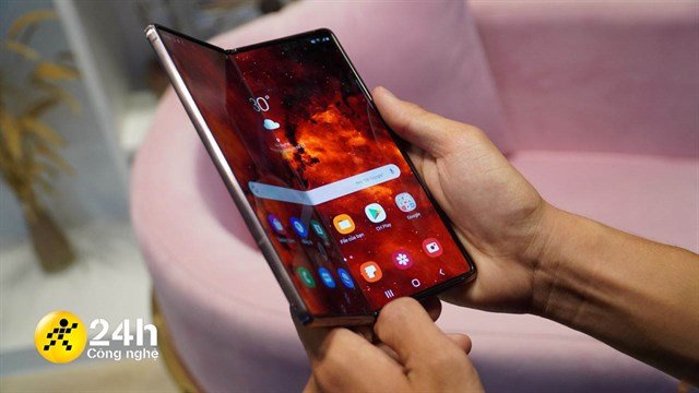 Read more about the article Cách trải nghiệm Galaxy Z Fold gây ấn tượng khi mở ra một cách mới