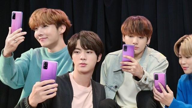 Read more about the article Cách cài hình nền cho Samsung S20 Plus BTS Edition – Phiên bản đặc biệt dành cho fan hâm mộ